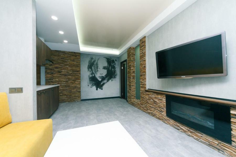 Hotrent Apartment