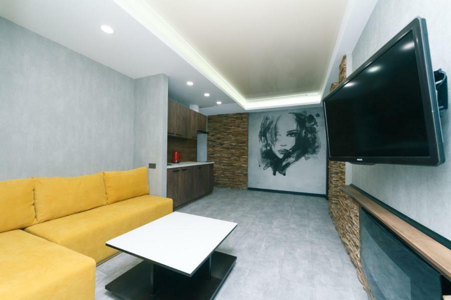 Hotrent Apartment Kyiv