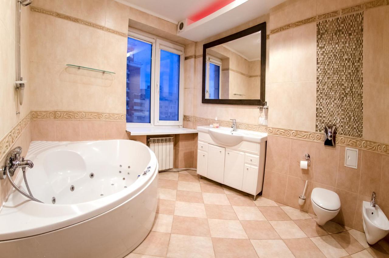 Hotrent Apartment